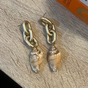 Seashell earrings